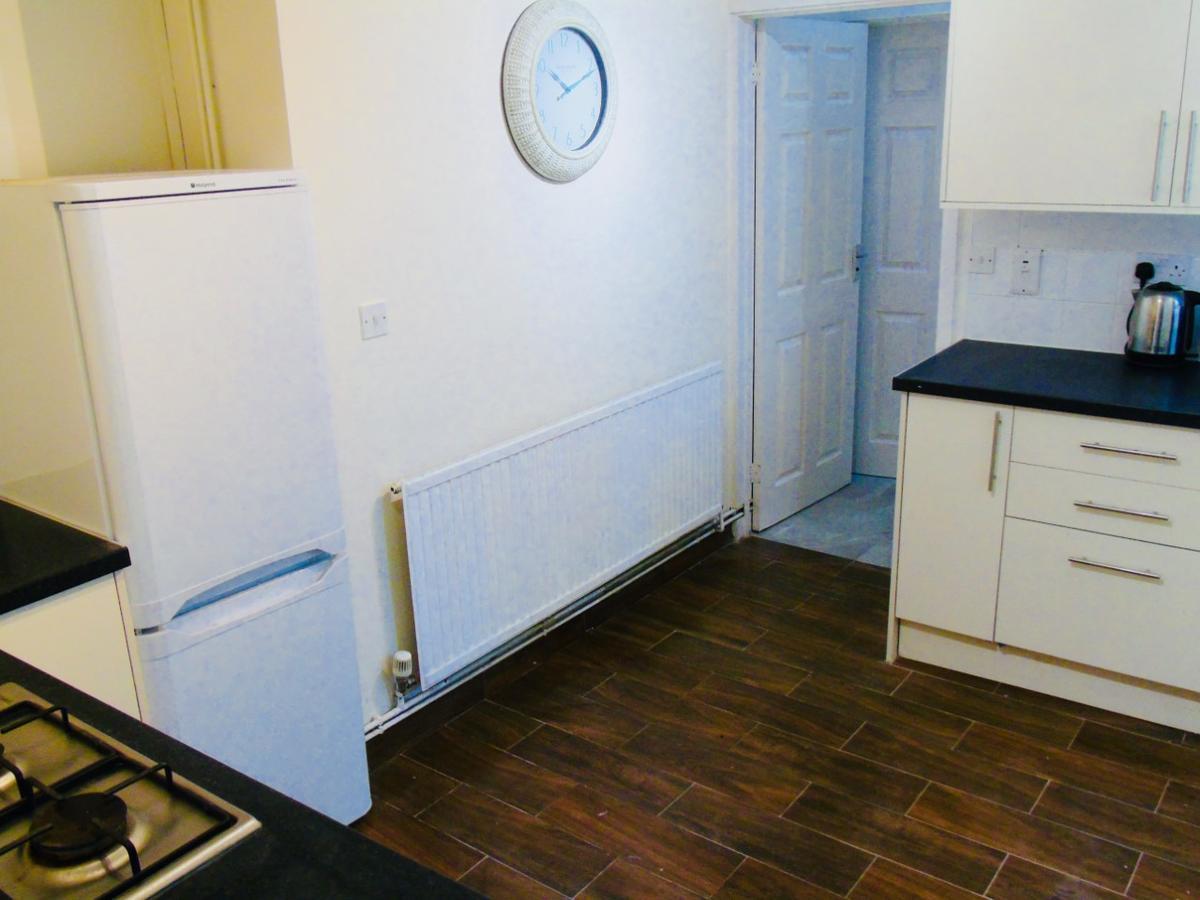 Willows - Cardiff Guest House Екстер'єр фото